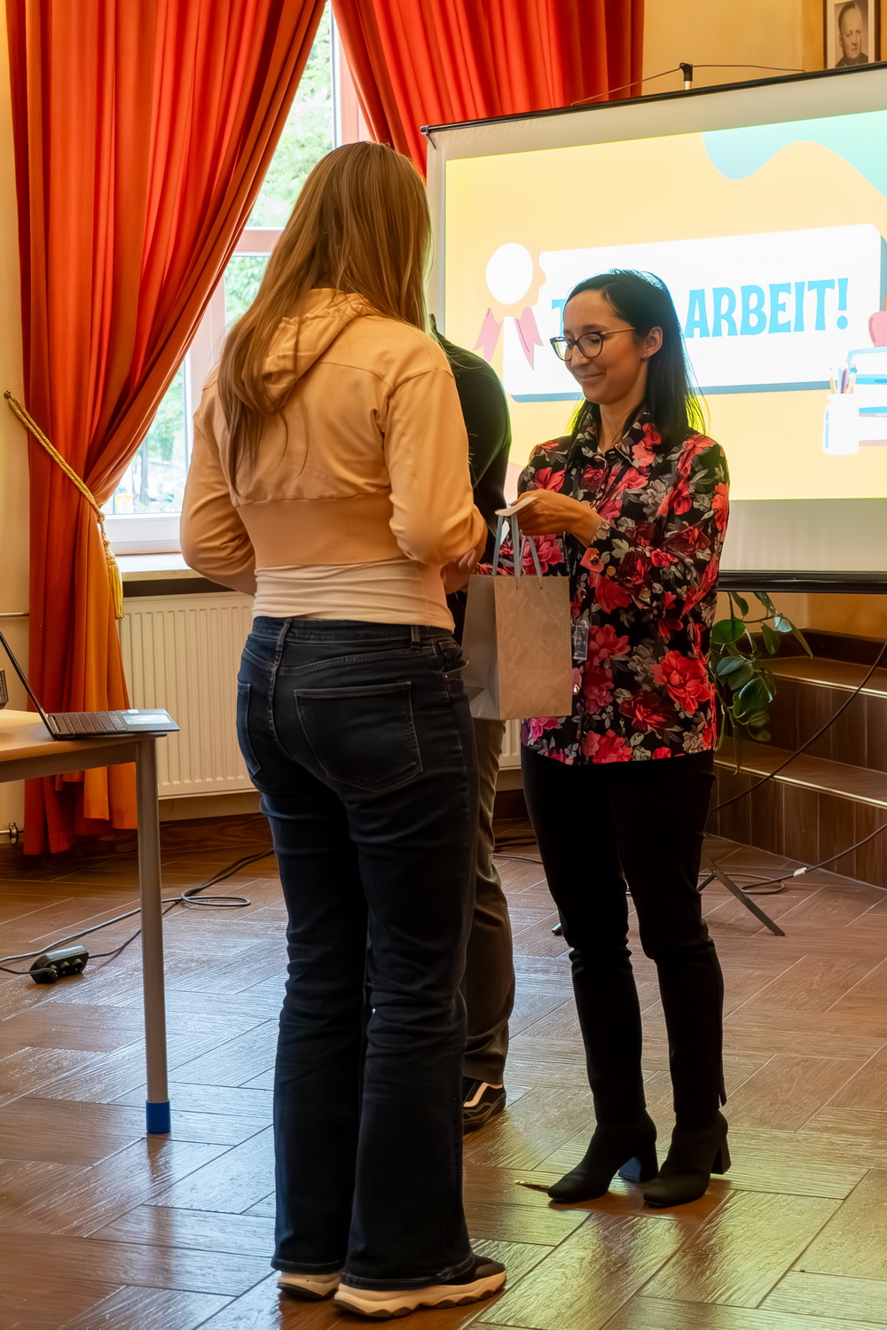 Zdjęcie DZIEŃ JĘZYKÓW OBCYCH 26.09.2025 (26 z 34)0deb313b-cca8-4ef3-b0ef-b1262d8d77bb.jpg w galerii Europejski Dzień Języków (26.09.2025)